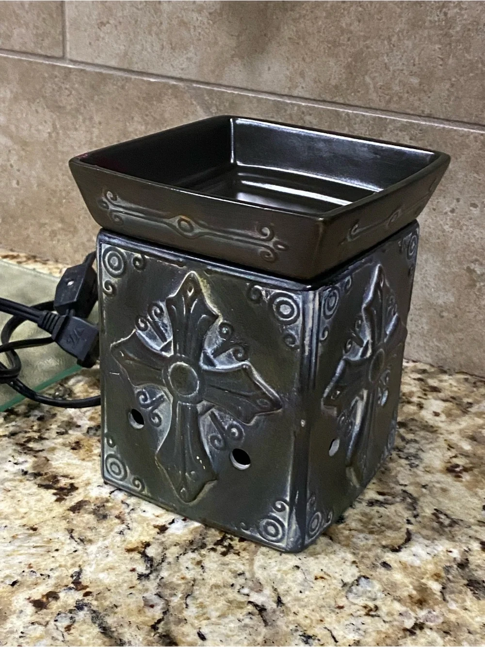 Scentsy Retired Cross Hope Full Size Ceramic Rustic Wax Warmer